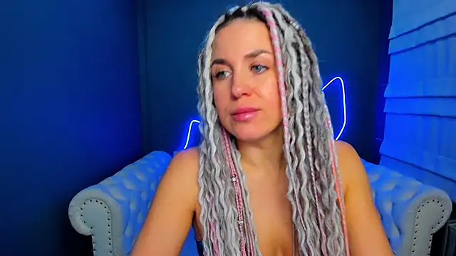 rock n roxy online show from 11-18-25, 01:33