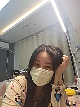 2hyun online show from 03-05-25, 02:45