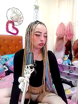 Yennastone online show from 12-20-24, 05:40