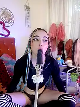 Yennastone online show from 12-26-24, 09:37