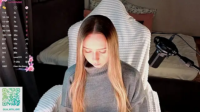 HollisBeckett online show from 02-17-26, 03:14