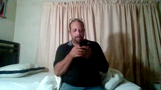 Exhibitionist040577 online show from 11-14-25, 03:05