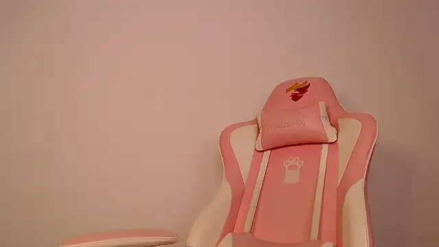 Snapshot of Natasha_mh2 chatting on 01-06-25, 03:09 Natasha mh2 online show from 01-06-25, 03:09