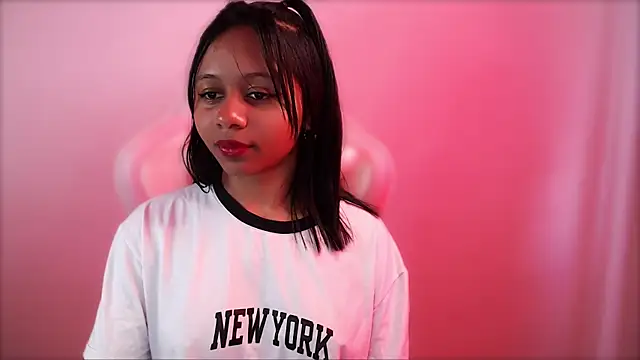 Snapshot of Natasha_mh2 chatting on 02-18-25, 08:47 Natasha mh2 online show from 02-18-25, 08:47