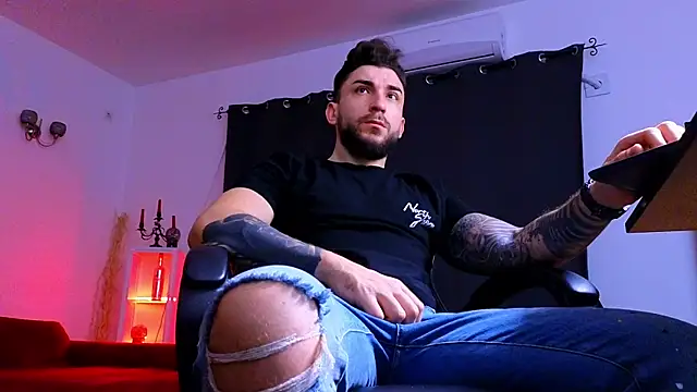 MightyAaron66 online show from 01-12-26, 05:23