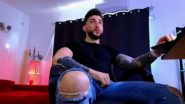 MightyAaron66 online show from 04-25-26, 04:48