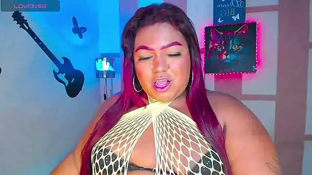 Snapshot of OpraxBellinda chatting on 06-14-26, 03:30 OpraxBellinda online show from 06-14-26, 03:30
