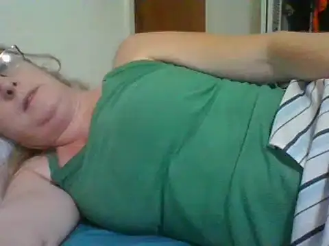 Snapshot of Emilylyn2501 chatting on 12-13-24, 09:09 Emilylyn2501 online show from 12-13-24, 09:09