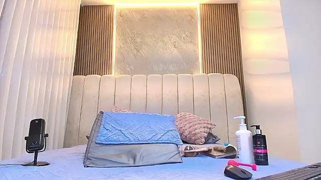 kata hazel online show from 02-12-26, 07:20