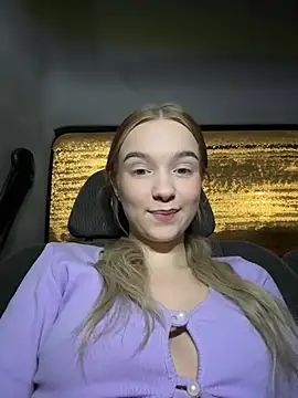 Baby Tiny online show from 01-05-25, 04:59