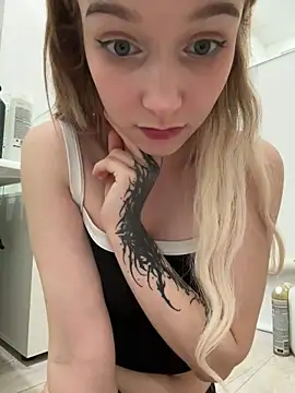Baby Tiny online show from 02-01-25, 10:55