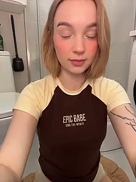 Baby Tiny online show from 05-14-26, 11:17