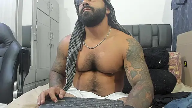 Snapshot of Lyon_vach chatting on 01-29-25, 11:04 Lyon vach online show from 01-29-25, 11:04