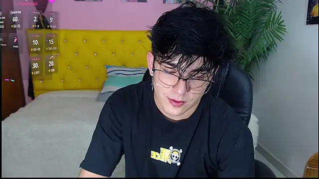 Snapshot of nolan_twink1 chatting on 01-21-25, 08:54 nolan twink1 online show from 01-21-25, 08:54