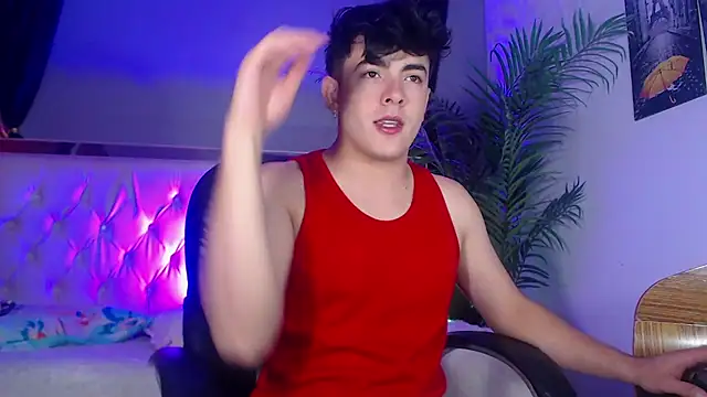 Snapshot of nolan_twink1 chatting on 09-17-25, 05:58 nolan twink1 online show from 09-17-25, 05:58