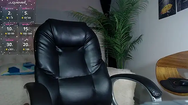 Snapshot of nolan_twink1 chatting on 09-24-25, 05:49 nolan twink1 online show from 09-24-25, 05:49