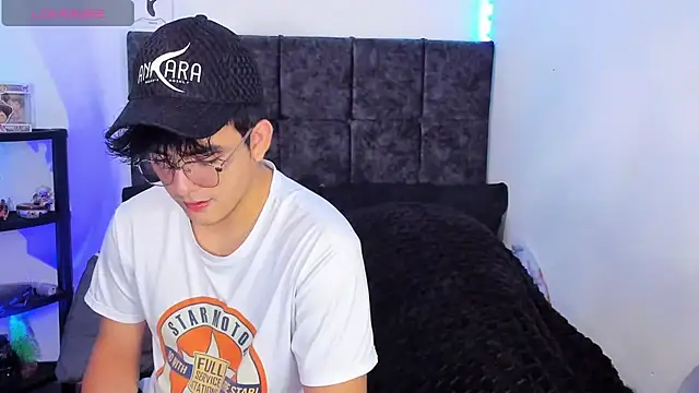 nolan twink1 online show from 04-18-26, 05:39