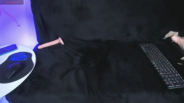 Snapshot of ladylians chatting on 01-09-25, 10:31 ladylians online show from 01-09-25, 10:31