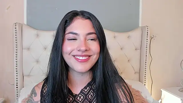 Snapshot of Mia_Elowen chatting on 02-12-25, 12:58 Mia Elowen online show from 02-12-25, 12:58