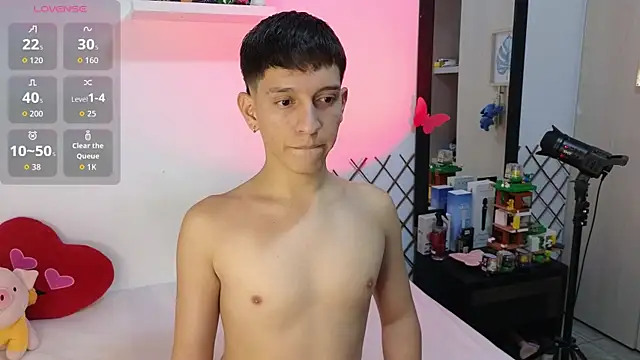 milky  boy  online show from 12-02-25, 04:40