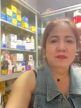 Snapshot of Cesywet chatting on 02-05-25, 02:19 Cesywet online show from 02-05-25, 02:19