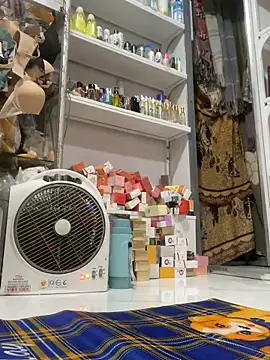 Snapshot of Cesywet chatting on 03-02-25, 05:33 Cesywet online show from 03-02-25, 05:33