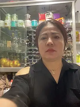 Snapshot of Cesywet chatting on 03-13-25, 02:05 Cesywet online show from 03-13-25, 02:05