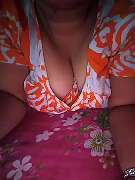 Snapshot of Rinki_Guptaa chatting on 11-04-25, 07:02 Rinki Guptaa online show from 11-04-25, 07:02