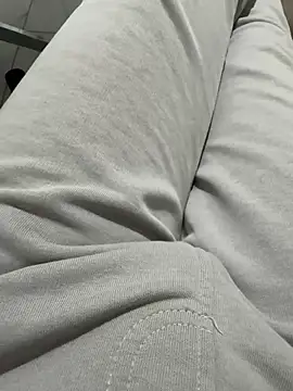 Snapshot of homidor chatting on 01-18-25, 11:11 homidor online show from 01-18-25, 11:11