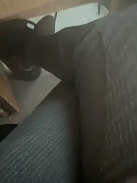 Snapshot of homidor chatting on 02-03-25, 02:34 homidor online show from 02-03-25, 02:34