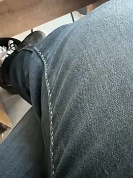 Snapshot of homidor chatting on 02-26-25, 02:25 homidor online show from 02-26-25, 02:25