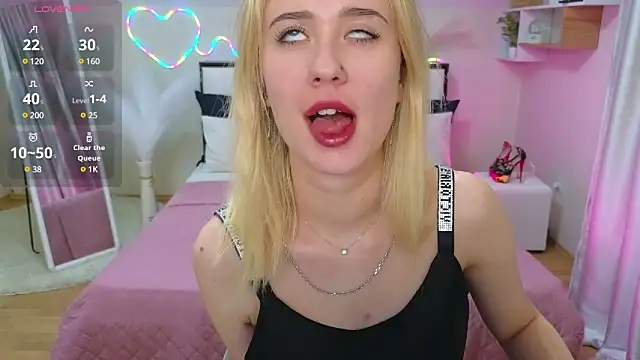 Snapshot of SashaBrooks chatting on 02-28-25, 09:33 SashaBrooks online show from 02-28-25, 09:33