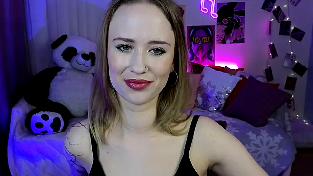 Snapshot of SashaBrooks chatting on 09-23-25, 06:11 SashaBrooks online show from 09-23-25, 06:11