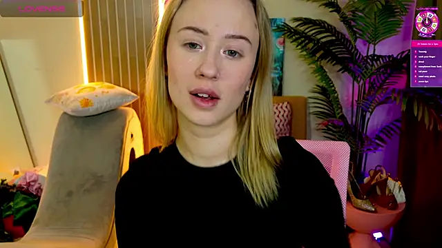 SashaBrooks online show from 01-18-26, 03:05