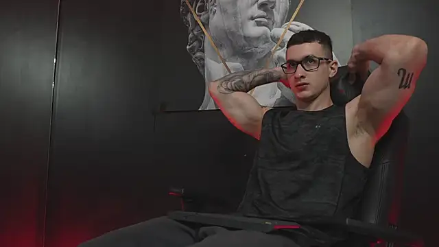 Snapshot of JacksonOlsenn chatting on 11-18-25, 08:35 JacksonOlsenn online show from 11-18-25, 08:35