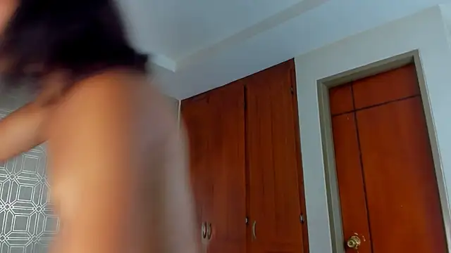 evelyn wine online show from 01-12-25, 12:49