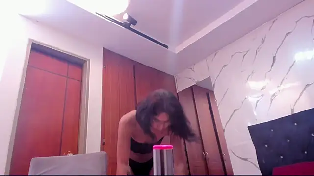 evelyn wine online show from 09-28-25, 07:08