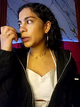 Snapshot of NINA_18_YEARS chatting on 10-23-25, 08:07 NINA 18 YEARS online show from 10-23-25, 08:07