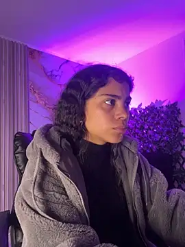 Snapshot of NINA_18_YEARS chatting on 11-16-25, 07:52 NINA 18 YEARS online show from 11-16-25, 07:52