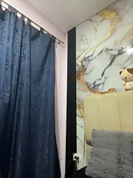 Snapshot of NINA_18_YEARS chatting on 11-19-25, 08:20 NINA 18 YEARS online show from 11-19-25, 08:20