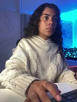 Snapshot of NINA_18_YEARS chatting on 11-24-25, 09:14 NINA 18 YEARS online show from 11-24-25, 09:14