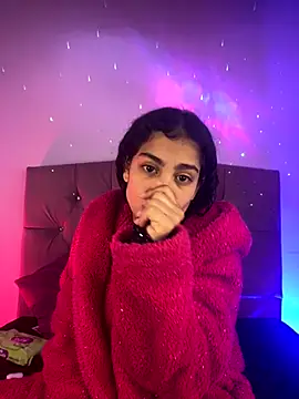 Snapshot of NINA_18_YEARS chatting on 12-04-25, 08:28 NINA 18 YEARS online show from 12-04-25, 08:28