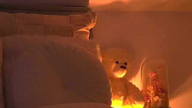 AngeliqueSkye online show from 11-10-25, 04:22