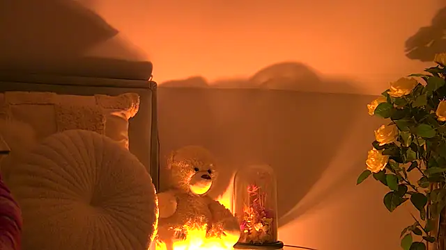 AngeliqueSkye online show from 12-04-25, 04:11