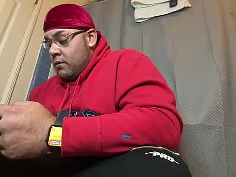 Snapshot of fatboyjayohh126 chatting on 01-19-25, 04:01 fatboyjayohh126 online show from 01-19-25, 04:01