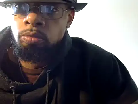 Snapshot of WhiskeyWood_DuhGOD chatting on 12-03-24, 05:23 WhiskeyWood DuhGOD online show from 12-03-24, 05:23