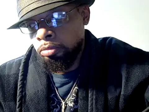 Snapshot of WhiskeyWood_DuhGOD chatting on 12-04-24, 08:40 WhiskeyWood DuhGOD online show from 12-04-24, 08:40