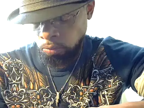 Snapshot of WhiskeyWood_DuhGOD chatting on 12-05-24, 05:17 WhiskeyWood DuhGOD online show from 12-05-24, 05:17