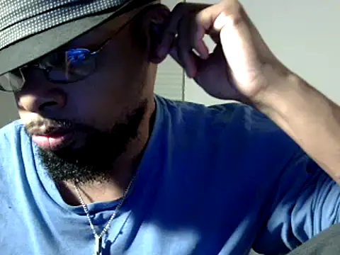 Snapshot of WhiskeyWood_DuhGOD chatting on 12-09-24, 02:13 WhiskeyWood DuhGOD online show from 12-09-24, 02:13