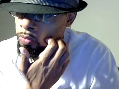 Snapshot of WhiskeyWood_DuhGOD chatting on 12-10-24, 02:27 WhiskeyWood DuhGOD online show from 12-10-24, 02:27